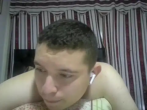 mons41 online show from February 21, 10:00 pm