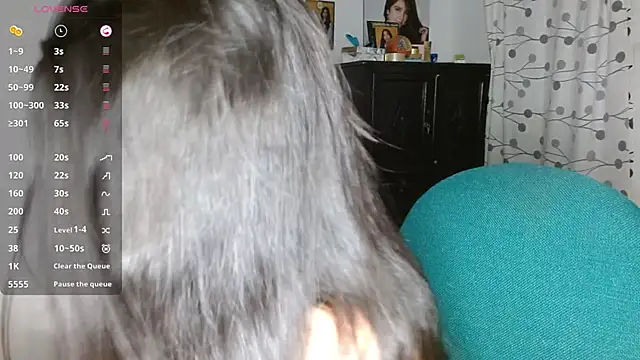 mia  lopez  online show from December 13, 4:22 am