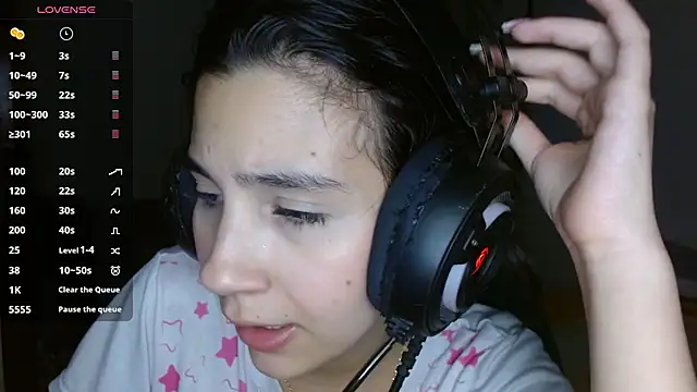 mia  lopez  online show from December 14, 6:13 am