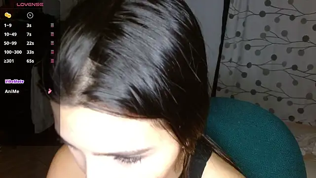 mia  lopez  online show from December 29, 1:45 am