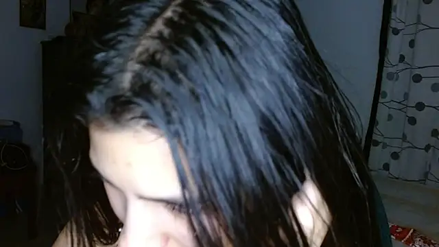 mia  lopez  online show from December 31, 6:16 am