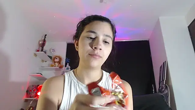 mia  lopez  online show from January 15, 5:19 am