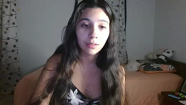 mia  lopez  online show from March 21, 1:24 am