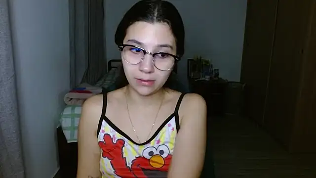 mia  lopez  online show from October 22, 12:55 am