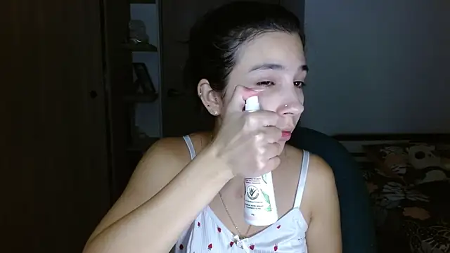 mia  lopez  online show from May 15, 4:08 am