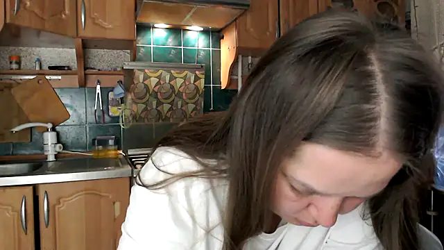 uliastar online show from October 19, 5:41 am