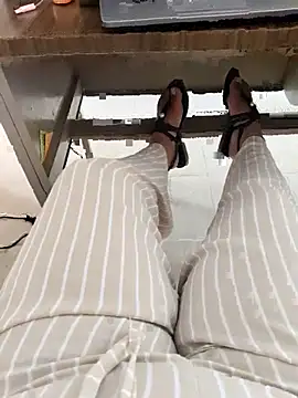 FerLu8 online show from April 7, 8:31 pm