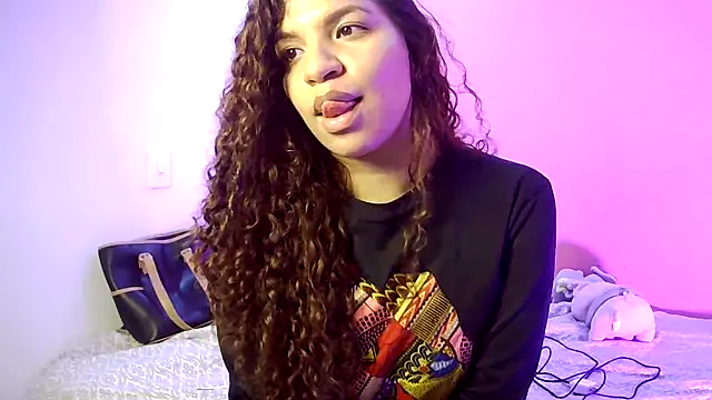 gatubelahot online show from February 17, 3:47 am