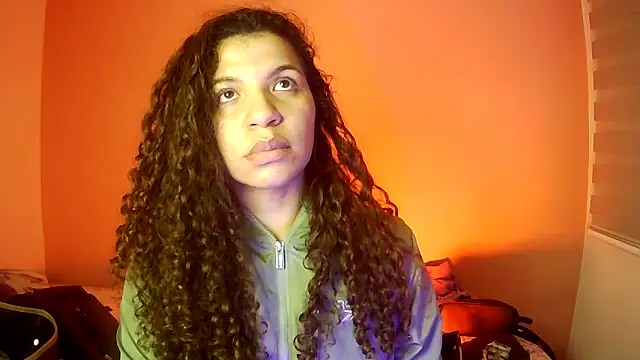 gatubelahot online show from March 27, 4:40 am