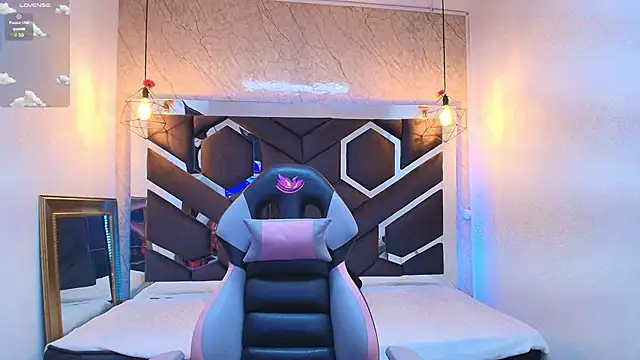 lilith nv online show from October 30, 1:12 pm