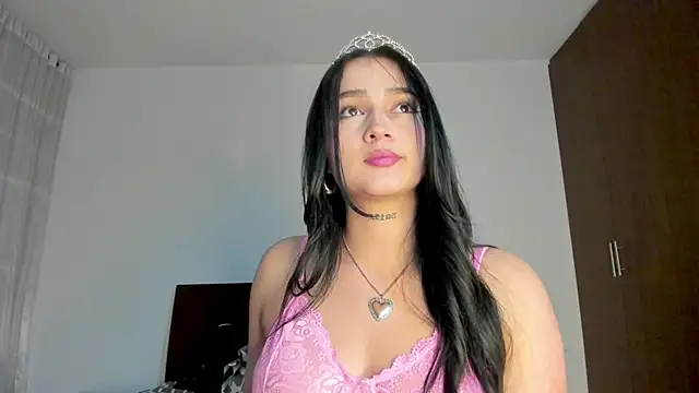 Snapshot of Hott_Hanna chatting on October 26, 5:02 am Hott Hanna online show from October 26, 5:02 am