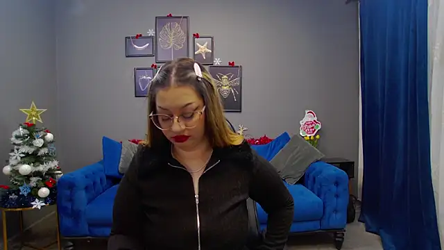 Katewalker  online show from December 10, 6:06 pm