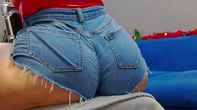 Katewalker  online show from December 23, 9:08 pm