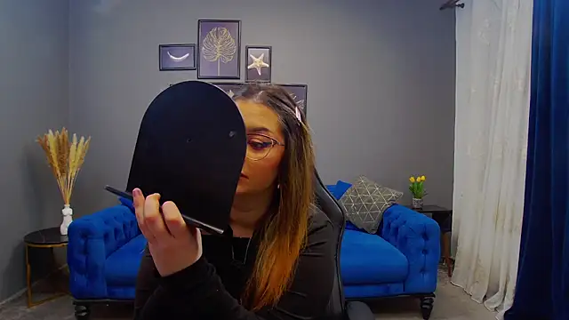 Katewalker  online show from January 10, 6:06 pm