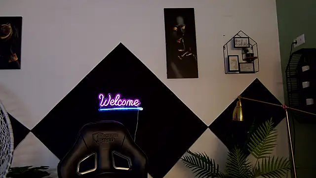 Katewalker  online show from June 11, 2:53 am