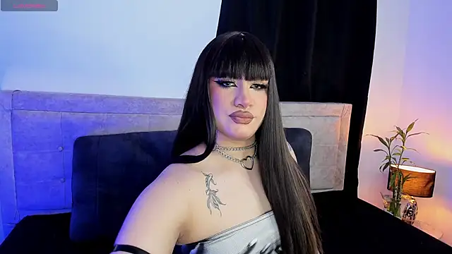 Snapshot of Stormi_Canniggia chatting on May 19, 6:20 am Stormi Canniggia online show from May 19, 6:20 am