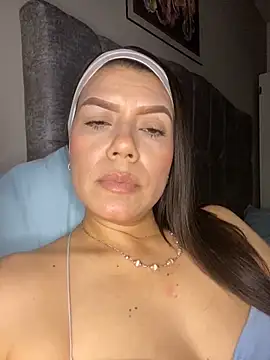 martina contreras online show from May 19, 6:09 am
