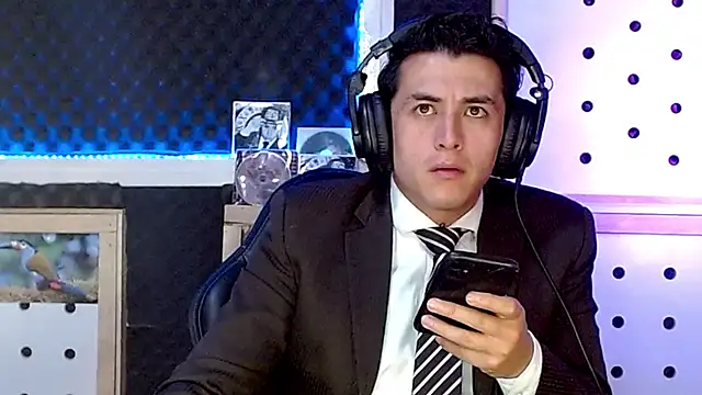 Darko0717 online show from January 6, 10:58 pm
