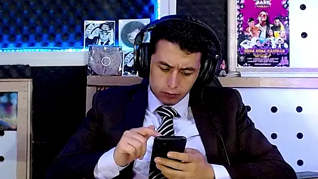 Darko0717 online show from February 4, 5:34 pm