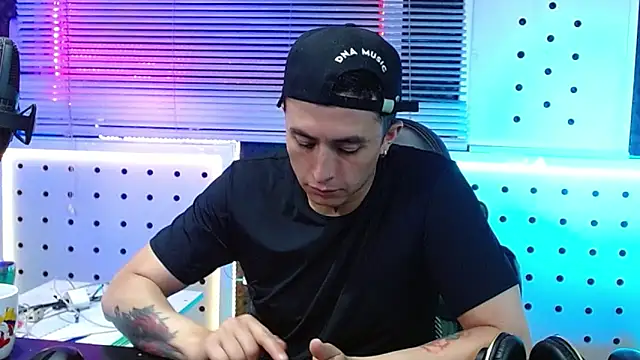 Darko0717 online show from March 10, 12:15 am