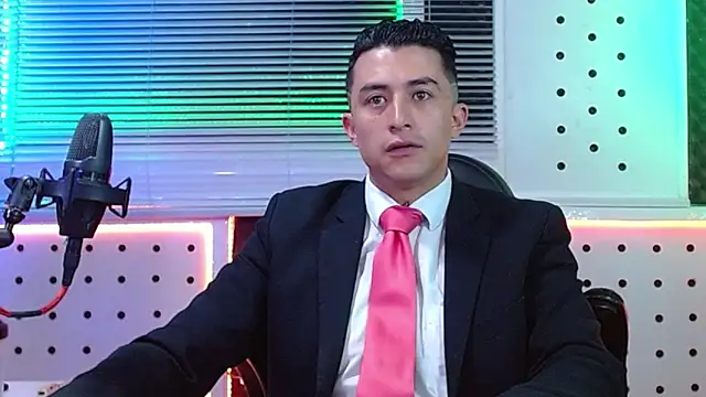 Darko0717 online show from May 5, 11:18 am
