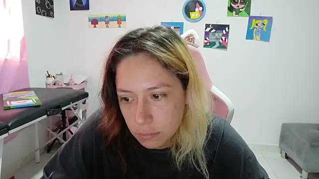 MommyMiaWs online show from December 17, 1:39 pm