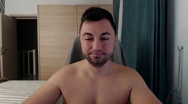 HankMalone online show from December 2, 4:31 am