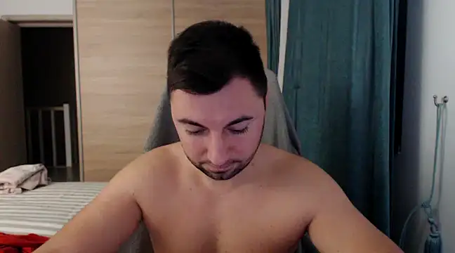 HankMalone online show from December 3, 4:25 am