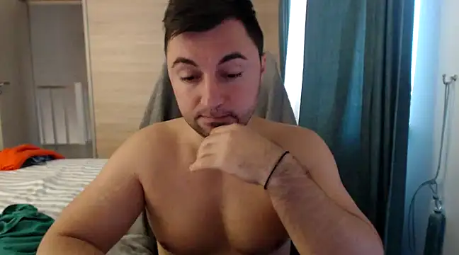 HankMalone online show from December 5, 7:27 am