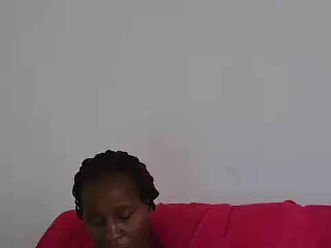 Snapshot of sluttylaura21 chatting on February 26, 11:30 am sluttylaura21 online show from February 26, 11:30 am