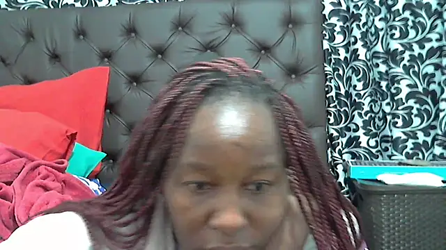 Snapshot of sluttylaura21 chatting on March 5, 4:45 am sluttylaura21 online show from March 5, 4:45 am