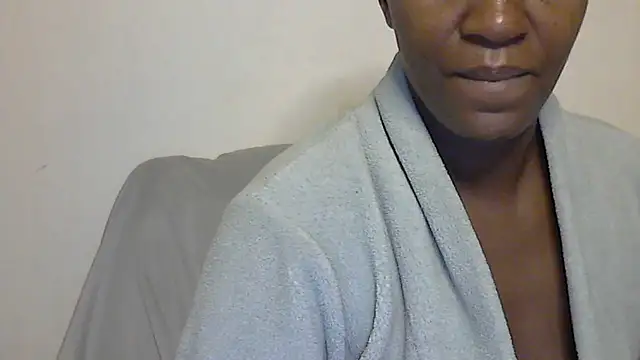 Snapshot of sluttylaura21 chatting on March 15, 12:15 am sluttylaura21 online show from March 15, 12:15 am