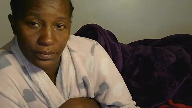 Snapshot of sluttylaura21 chatting on October 1, 5:30 pm sluttylaura21 online show from October 1, 5:30 pm