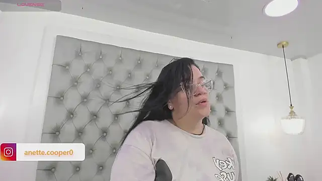 anette cooper online show from January 15, 1:43 am