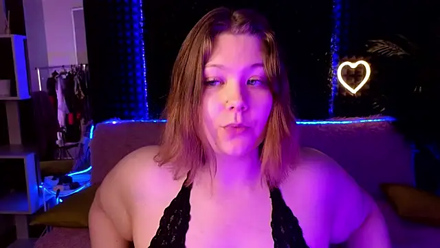 DjennaPalme online show from October 13, 1:38 am