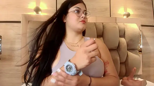 Snapshot of im_mou_ chatting on October 25, 12:56 pm im mou online show from October 25, 12:56 pm