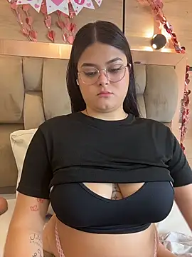 im mou  online show from February 10, 1:15 pm