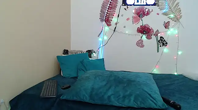 Snapshot of liliimilf chatting on March 5, 10:11 am liliimilf online show from March 5, 10:11 am