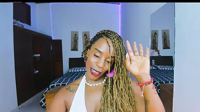 Snapshot of TAYLORR778 chatting on October 10, 4:06 pm TAYLORR778 online show from October 10, 4:06 pm