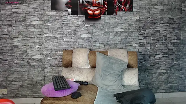 Danna Paolaa  online show from February 6, 5:12 am