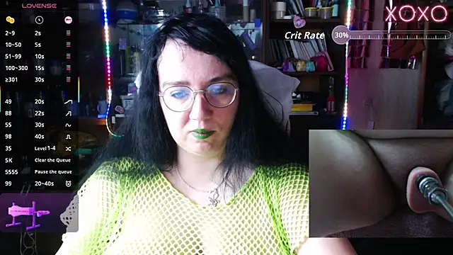 Snapshot of LeonaHarrison chatting on October 9, 3:15 am LeonaHarrison online show from October 9, 3:15 am