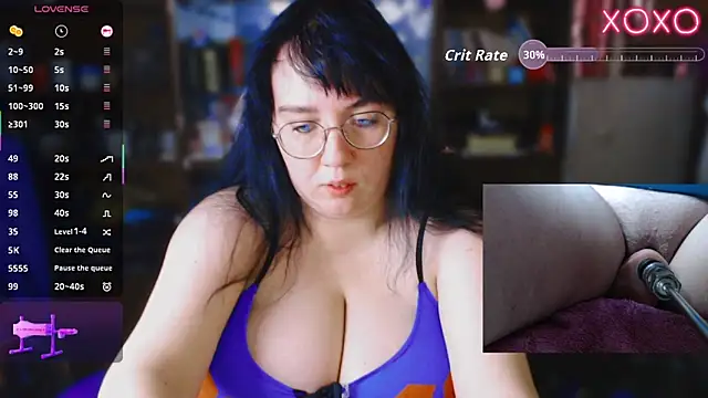 Snapshot of LeonaHarrison chatting on October 25, 10:34 am LeonaHarrison online show from October 25, 10:34 am