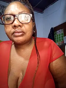 Snapshot of YELLOW_BONE chatting on April 14, 12:05 am YELLOW BONE online show from April 14, 12:05 am