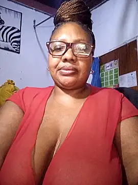Snapshot of YELLOW_BONE chatting on April 15, 8:31 pm YELLOW BONE online show from April 15, 8:31 pm