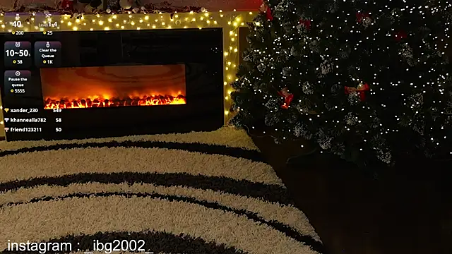 Snapshot of Masha_2002 chatting on December 25, 4:12 am Masha 2002 online show from December 25, 4:12 am
