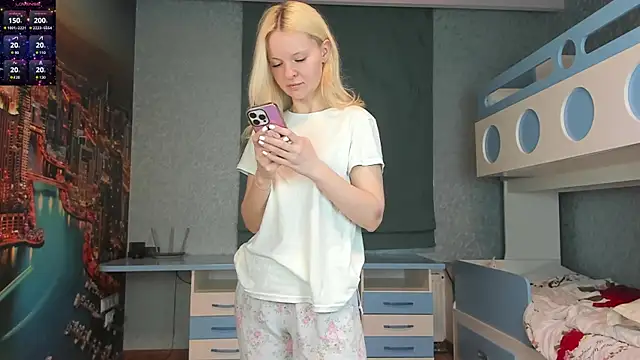 Masha 2002 online show from May 6, 7:30 pm