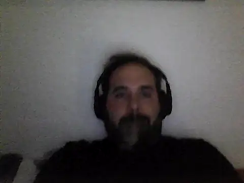 Snapshot of The_Masterxxx14 chatting on November 1, 3:58 pm The Masterxxx14 online show from November 1, 3:58 pm