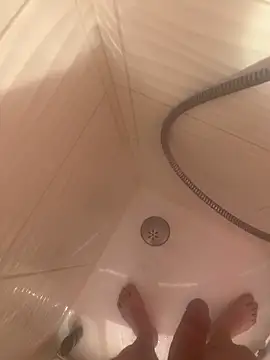 Snapshot of Alainsolo chatting on March 5, 11:39 am Alainsolo online show from March 5, 11:39 am