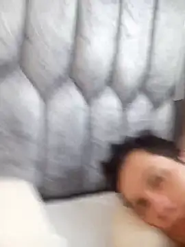 Snapshot of Juam22 chatting on October 7, 7:05 am Juam22 online show from October 7, 7:05 am