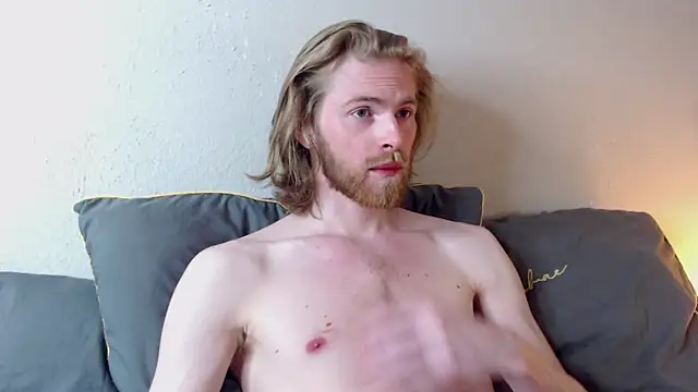 Snapshot of Damien_Bi chatting on December 17, 6:31 pm Damien Bi online show from December 17, 6:31 pm